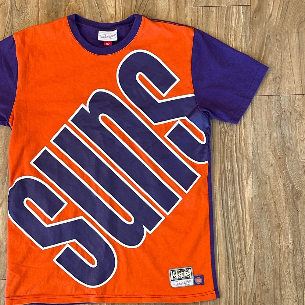 **MITCHELL & NESS** Phoenix Suns Hardwood Classics t-shirt SIZE MEDIUM